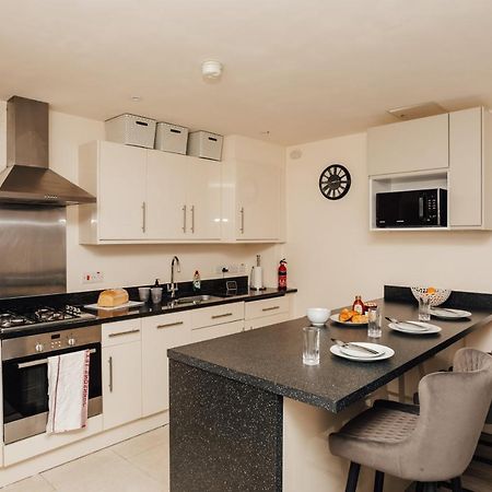 Henley Town Centre With Parking Apartment Exterior foto
