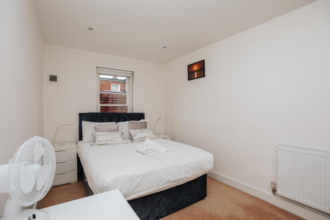 Henley Town Centre With Parking Apartment Exterior foto