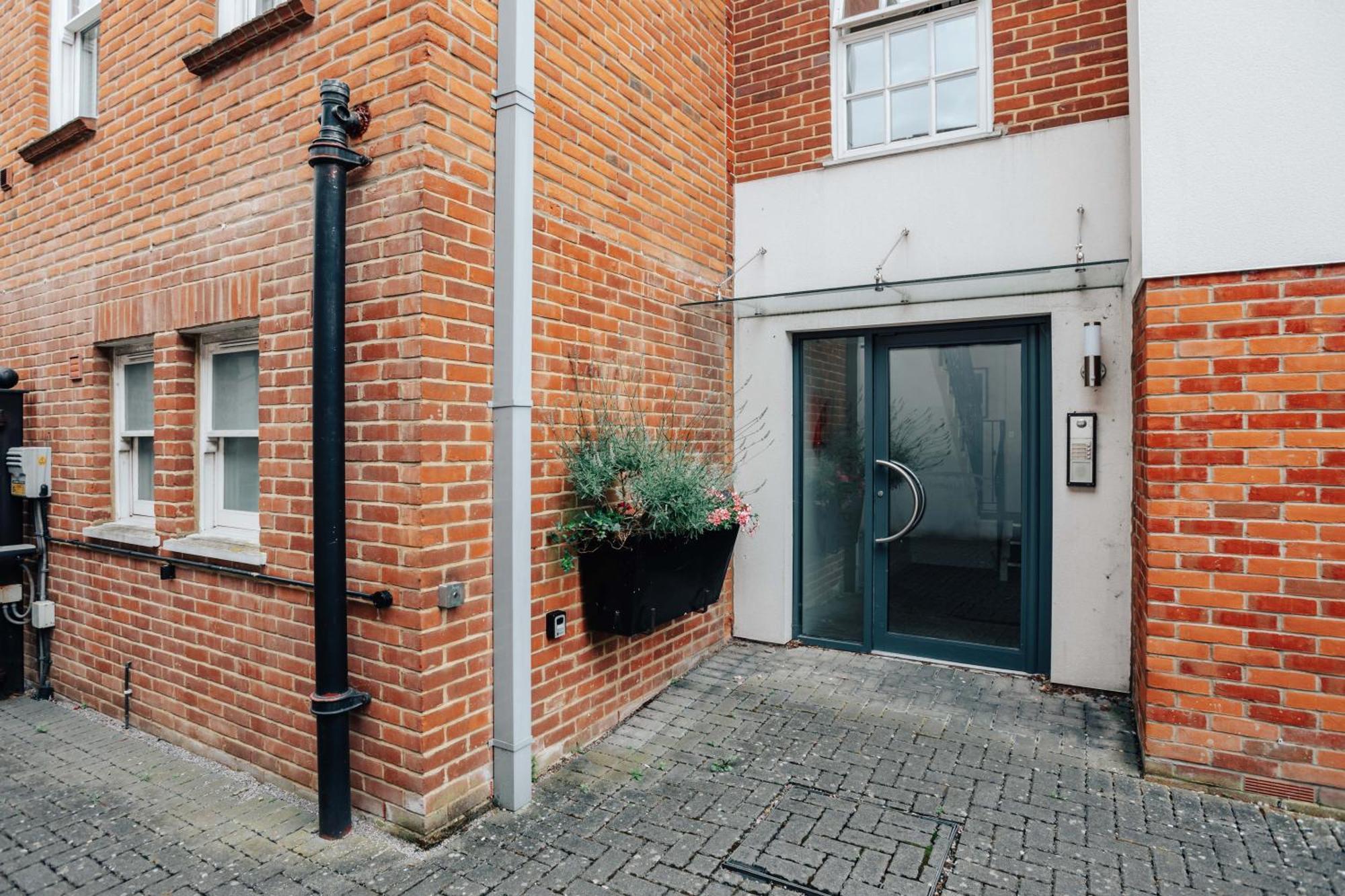 Henley Town Centre With Parking Apartment Exterior foto